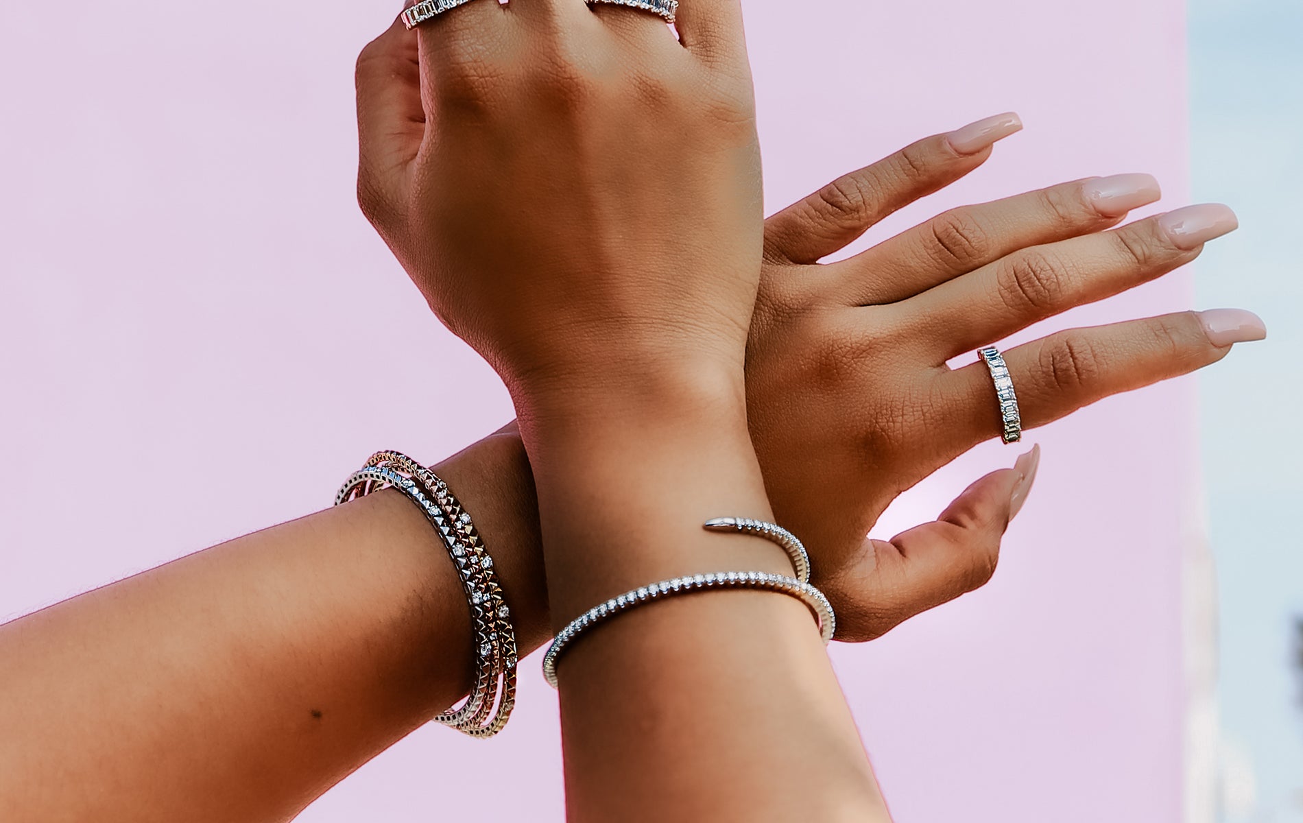 Diamond Bracelets You Can Gift On a Romantic Date