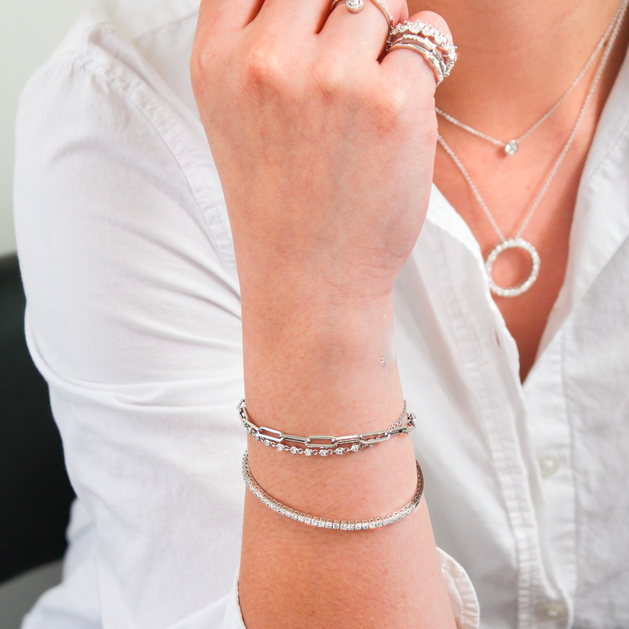 How to Wear Diamond Jewelry to Work: Balancing Elegance and Professionalism