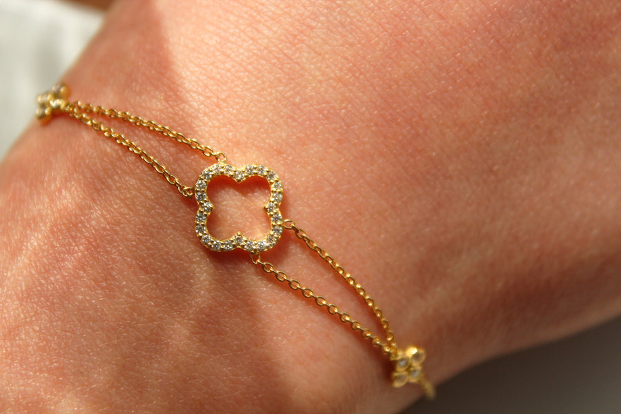 Perfect 4-Leaf Clover Round Diamond 18k Gold Bracelet