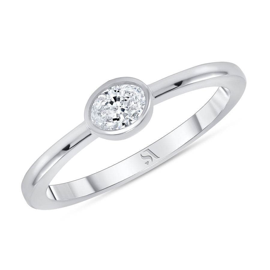 18k White Gold Bezel Set Ring