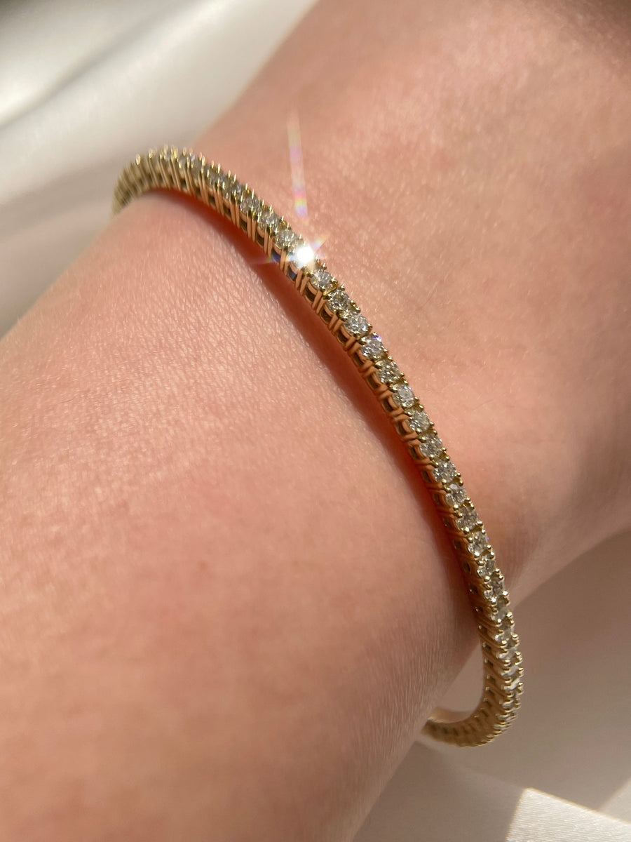 2.60ct Round Natural Diamond 18k Gold Flexible Bangle